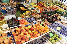 Früchte und Gemüse Stand